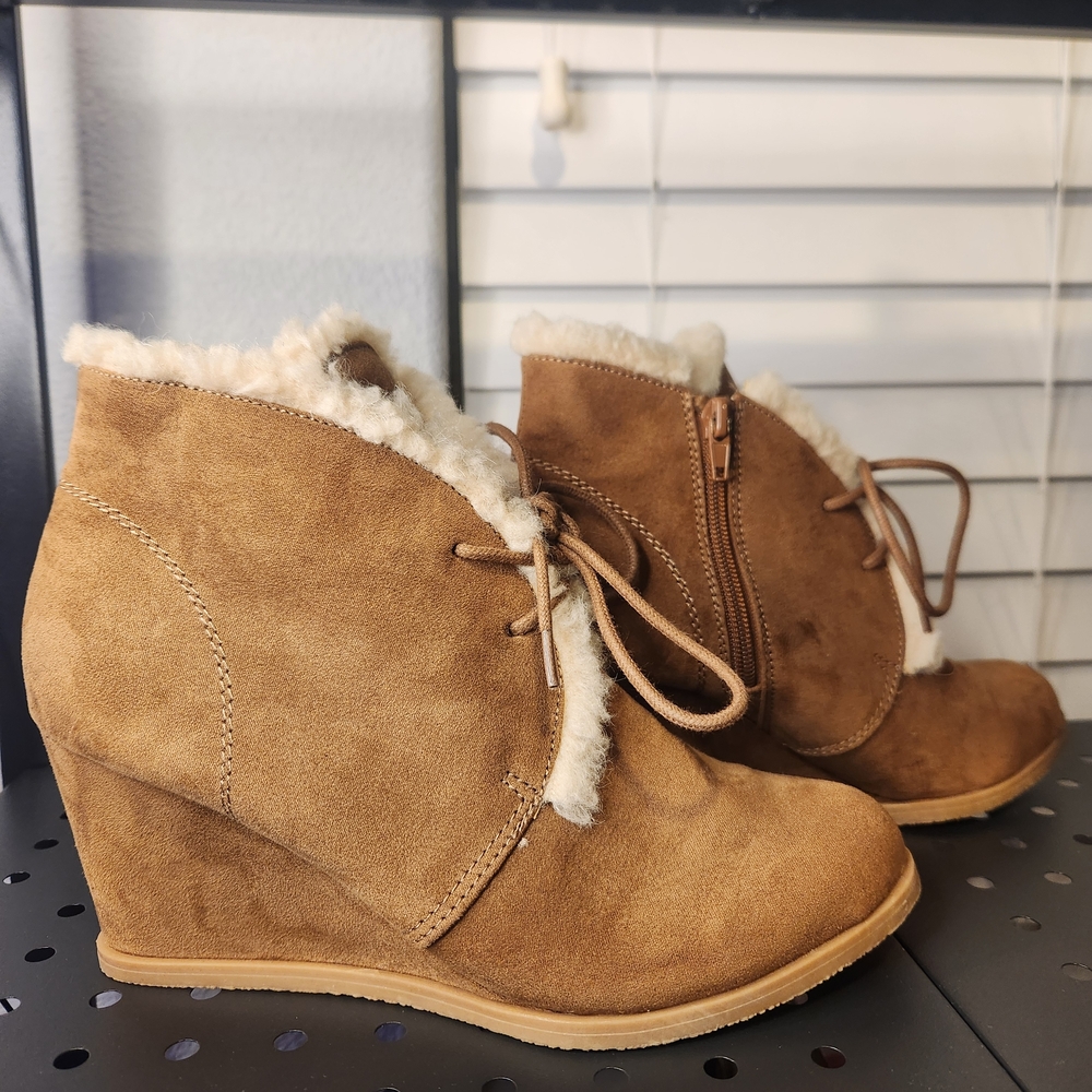 Women's Tan Wedge Ankle Boots
